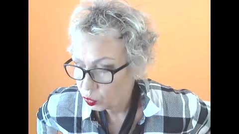 NessyJenixs online show from 7, 10, 2025