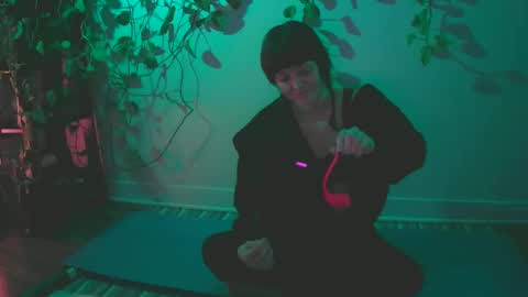 Snapshot of new__moon chatting on 2, 1, 2025 luna online show from 2, 1, 2025