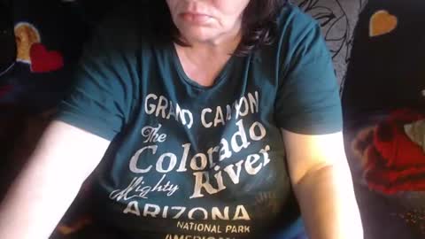 Snapshot of new_milf chatting on 19, 6, 2026 Lilly online show from 19, 6, 2026