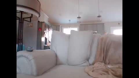 newhallboxer online show from 31, 12, 2024