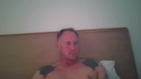 Snapshot of newportman1030 chatting on 12, 9, 2025 amandandhisgirl online show from 12, 9, 2025