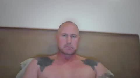 Snapshot of newportman1030 chatting on 3, 12, 2025 amandandhisgirl online show from 3, 12, 2025