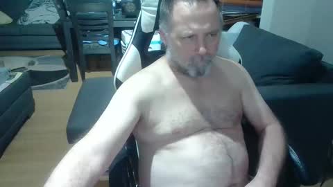 Snapshot of newvvorld chatting on 21, 10, 2025 NewWorld online show from 21, 10, 2025