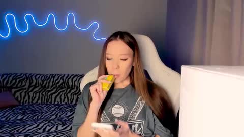 Mina online show from 3, 11, 2025