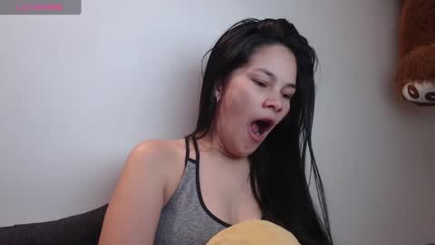 nezuko_sweet online show from 26, 12, 2024