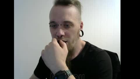 Snapshot of nezvers chatting on 4, 3, 2025 YouPick online show from 4, 3, 2025