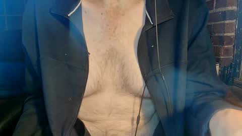 Snapshot of nfgwholoves2cum chatting on 6, 1, 2025 NFG Nice Friendly Guy Dick online show from 6, 1, 2025