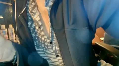 Snapshot of nfgwholoves2cum chatting on 8, 3, 2025 NFG Nice Friendly Guy Dick online show from 8, 3, 2025