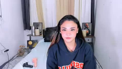 Snapshot of nhicolehollywood chatting on 14, 6, 2026 hottie nicole online show from 14, 6, 2026