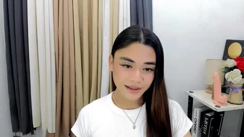 Snapshot of nhics_and_hades chatting on 16, 2, 2026 nhics and hades online show from 16, 2, 2026