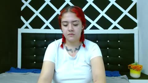 Snapshot of nia_stark chatting on 17, 12, 2024 Estefani online show from 17, 12, 2024