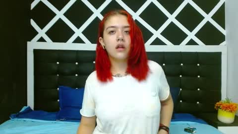 Snapshot of nia_stark chatting on 19, 12, 2024 Estefani online show from 19, 12, 2024