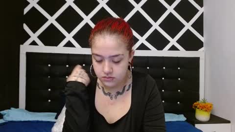 Snapshot of nia_stark chatting on 20, 12, 2024 Estefani online show from 20, 12, 2024