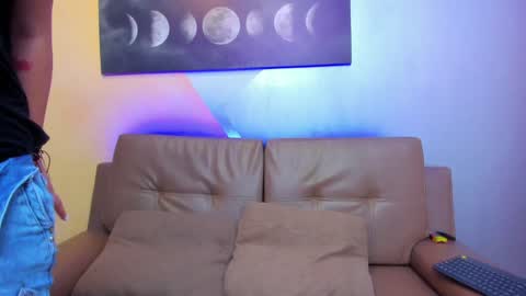 Snapshot of nia_stark chatting on 6, 1, 2025 Estefani online show from 6, 1, 2025