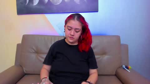 Snapshot of nia_stark chatting on 6, 1, 2025 Estefani online show from 6, 1, 2025