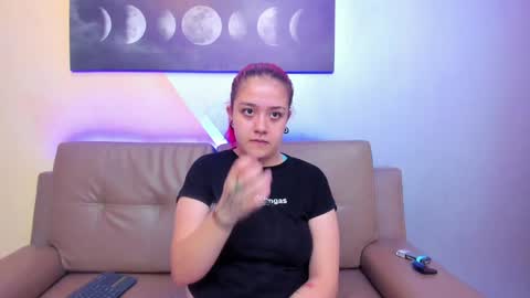 Snapshot of nia_stark chatting on 15, 1, 2025 Estefani online show from 15, 1, 2025