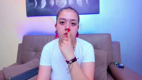 Snapshot of nia_stark chatting on 17, 1, 2025 Estefani online show from 17, 1, 2025