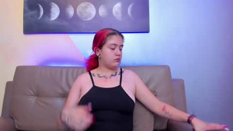 Snapshot of nia_stark chatting on 27, 1, 2025 Estefani online show from 27, 1, 2025