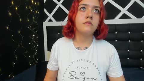 Snapshot of nia_stark chatting on 13, 2, 2025 Estefani online show from 13, 2, 2025