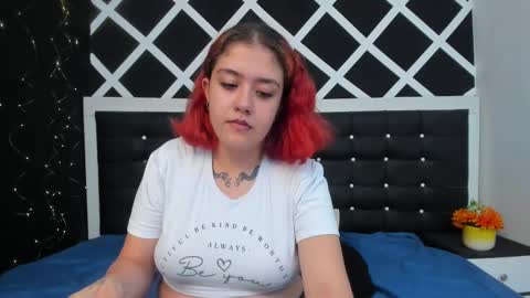 Snapshot of nia_stark chatting on 19, 2, 2025 Estefani online show from 19, 2, 2025