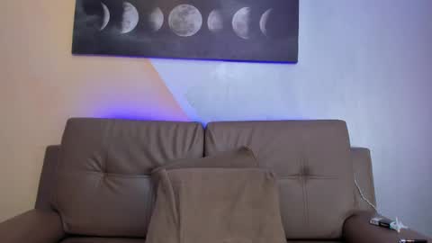 Snapshot of nia_stark chatting on 28, 2, 2025 Estefani online show from 28, 2, 2025