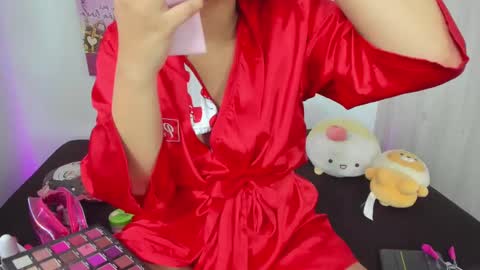 Snapshot of nianoretti chatting on 6, 10, 2025  Nia  online show from 6, 10, 2025