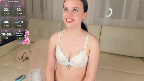 Snapshot of nice_kisss chatting on 7, 1, 2025 Alice online show from 7, 1, 2025