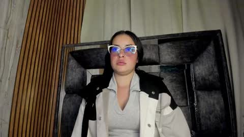 Luna online show from 24, 11, 2025