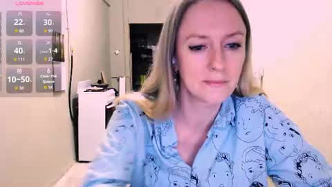 Snapshot of nicekat chatting on 19, 6, 2026 Kathrine online show from 19, 6, 2026