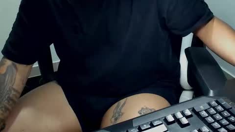 Camila And Steeven online show from 24, 10, 2025