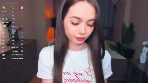 Nicole online show from 8, 2, 2026