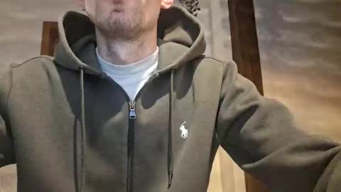 nick194207 online show from 17, 12, 2025