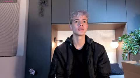 Nick  online show from 18, 12, 2025