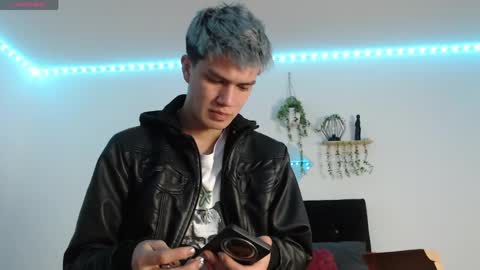 Snapshot of nick_torn chatting on 22, 5, 2026 Nick online show from 22, 5, 2026