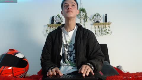 Snapshot of nick_torn chatting on 24, 7, 2026 Nick online show from 24, 7, 2026