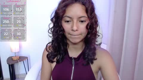 Snapshot of nickeymoon chatting on 12, 1, 2025 Nicole Silvermoon online show from 12, 1, 2025