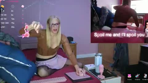 Snapshot of nicktu52 chatting on 17, 9, 2025 nicktuuk online show from 17, 9, 2025