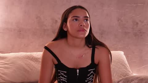 Snapshot of nicky_and_blake chatting on 22, 12, 2025 nicky and blake online show from 22, 12, 2025