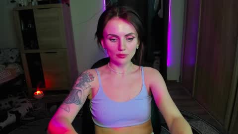 Snapshot of nicky_weekends chatting on 10, 2, 2025 Nicky Weekends online show from 10, 2, 2025