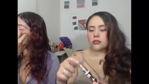 Nickyandcam online show from 21, 11, 2025