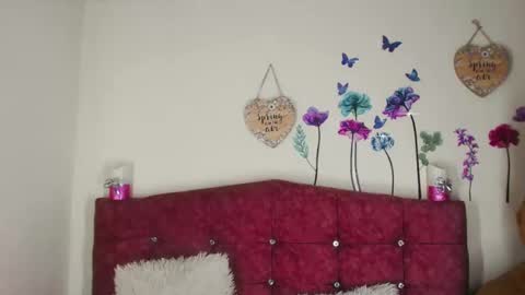 Snapshot of nickynoa chatting on 5, 3, 2025 Nicky online show from 5, 3, 2025