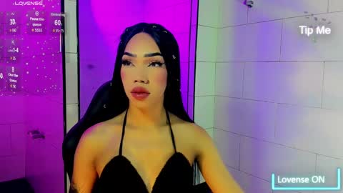 Snapshot of nickynoa chatting on 10, 9, 2025 Nicky online show from 10, 9, 2025