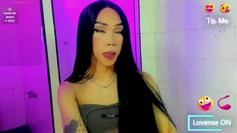 Snapshot of nickynoa chatting on 18, 9, 2025 Nicky online show from 18, 9, 2025