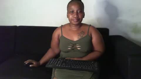 Snapshot of nickynoble chatting on 29, 5, 2026 nickynoble online show from 29, 5, 2026