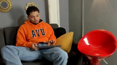 nico_blaze7 online show from 28, 11, 2025