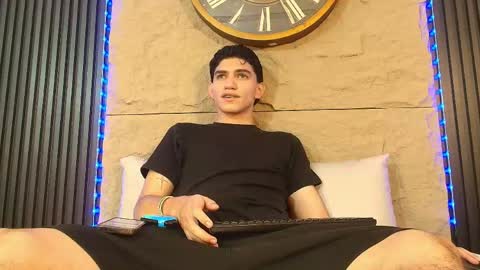 nico_monroet online show from 4, 6, 2026