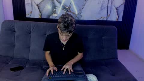 nico_naughtyboy online show from 1, 6, 2026