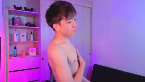 Snapshot of nicoisonline chatting on 17, 9, 2025 Nicolas online show from 17, 9, 2025