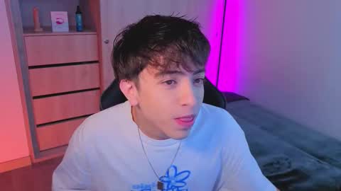 Snapshot of nicoisonline chatting on 10, 10, 2025 Nicolas online show from 10, 10, 2025