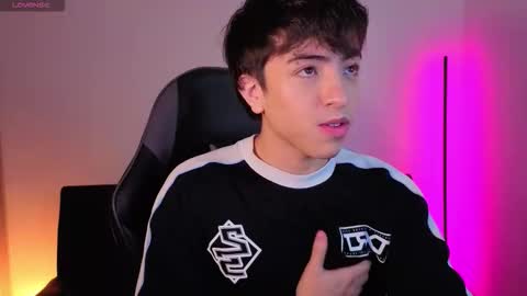 Snapshot of nicoisonline chatting on 1, 12, 2025 Nicolas online show from 1, 12, 2025